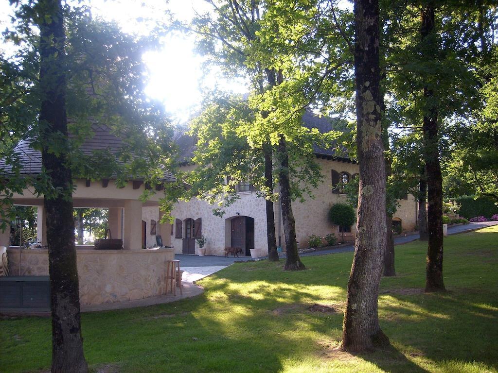 Chambres d'Hôtes Le Bois Trinquille Saint-Viance Exterior foto